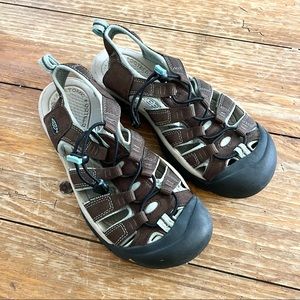 Keen Brown Hiking outdoor waterproof Sandals in size 8.5 womens